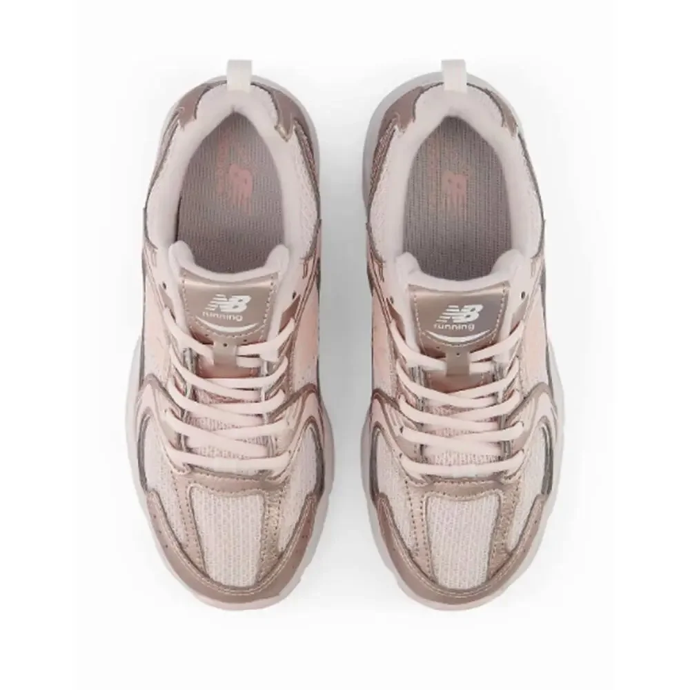 New Balance classic 2000s